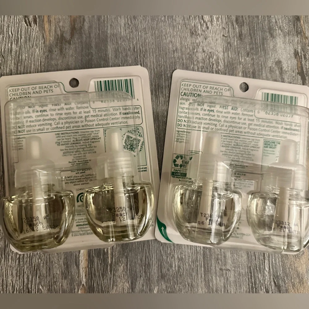 Air Wick Peach & Sweet Nectar Oil Refills - Picture 3 of 3